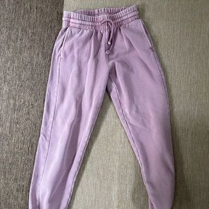Aritzia TNA sweatpants